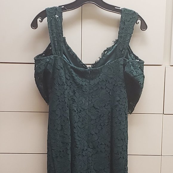 Lace Cocktail Dress - Picture 2 of 2